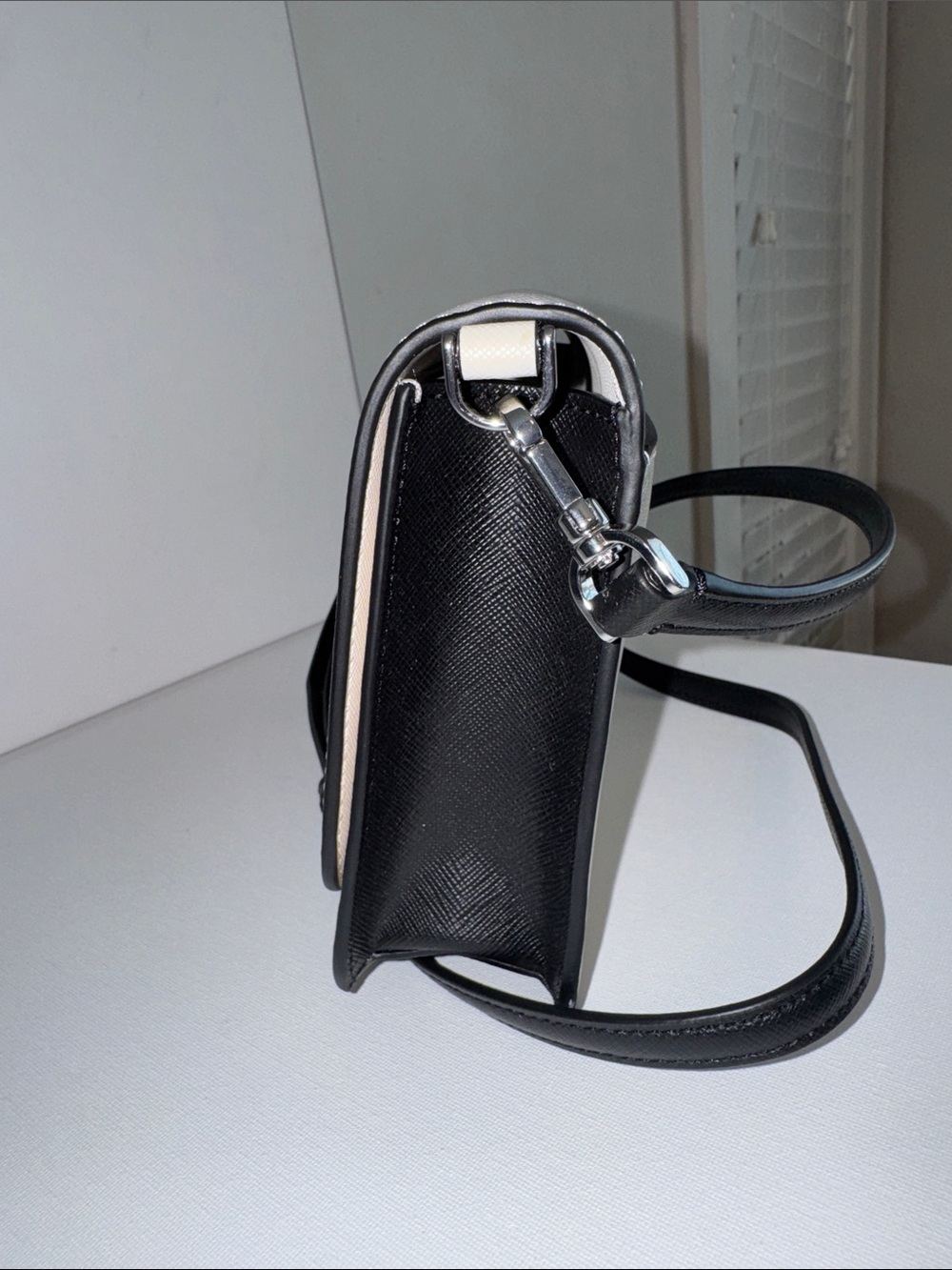 Kate Spade New York Madison Willow Crossbody Bag - Picture 4 of 11